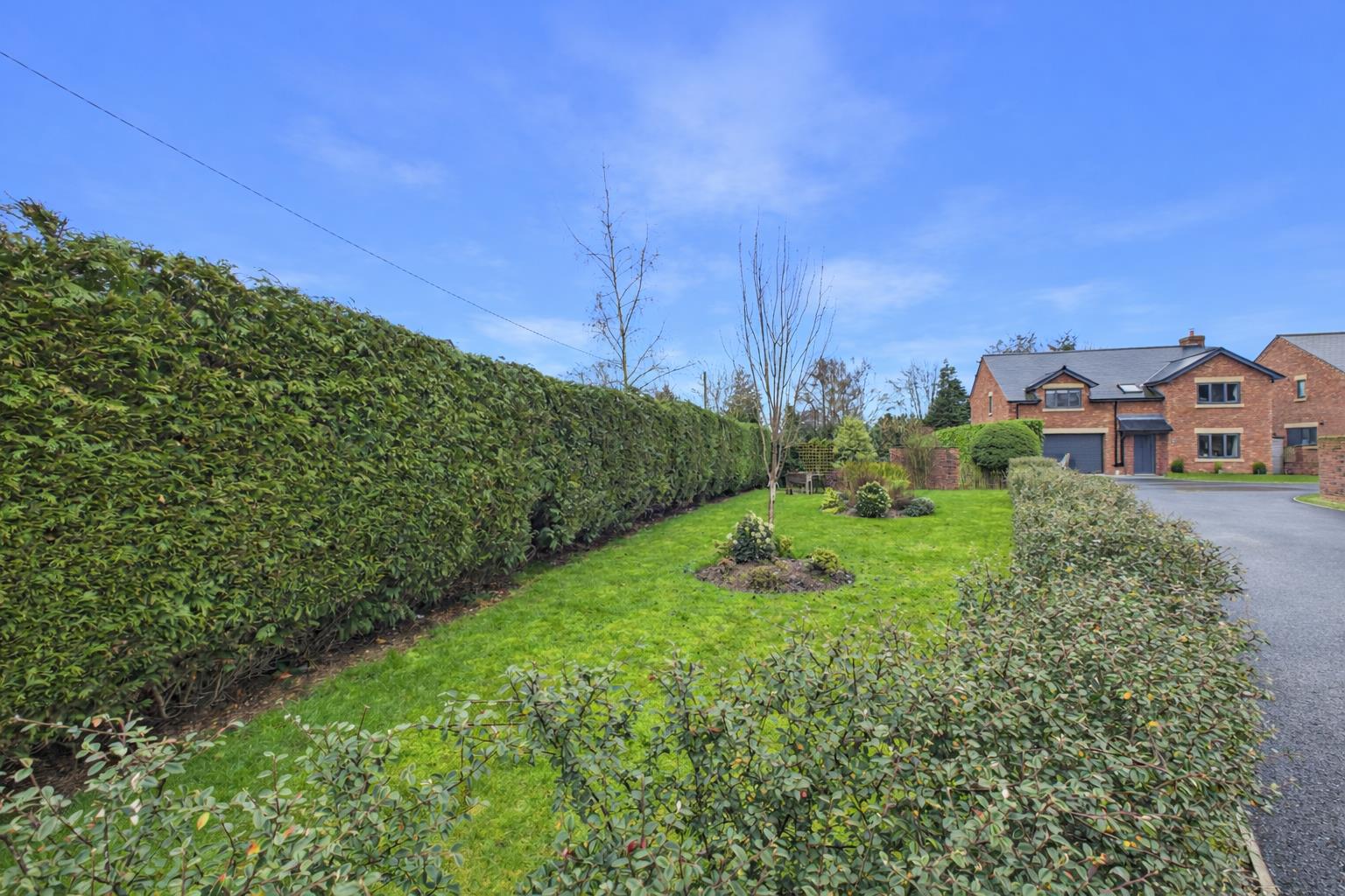 1 Silvana Gardens Whittington Road, Oswestry, SY11 3QT For Sale